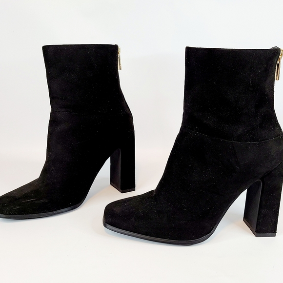 Just Fab Black Suede Stacked Heel Ankle Boots Zip Size 5.5 - Picture 4 of 12
